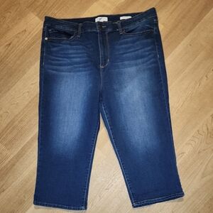 Classic Blue Cropped Jeans